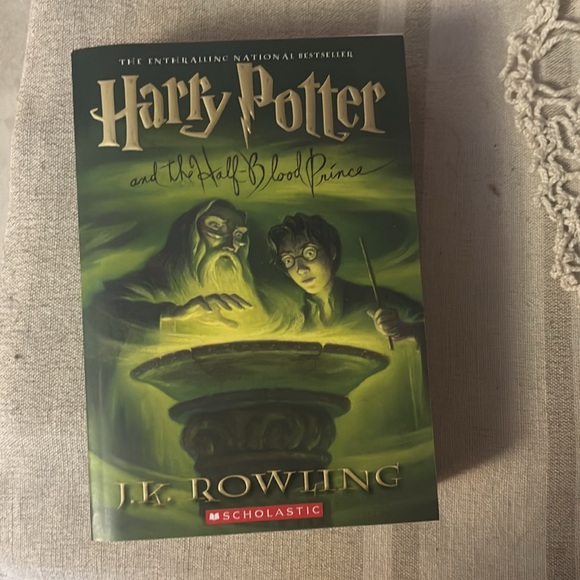 Harry Potter Book Series’s - Picture 7 of 8